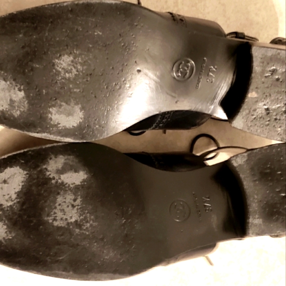 Chanel leather ankle strap loafers - Picture 9 of 15